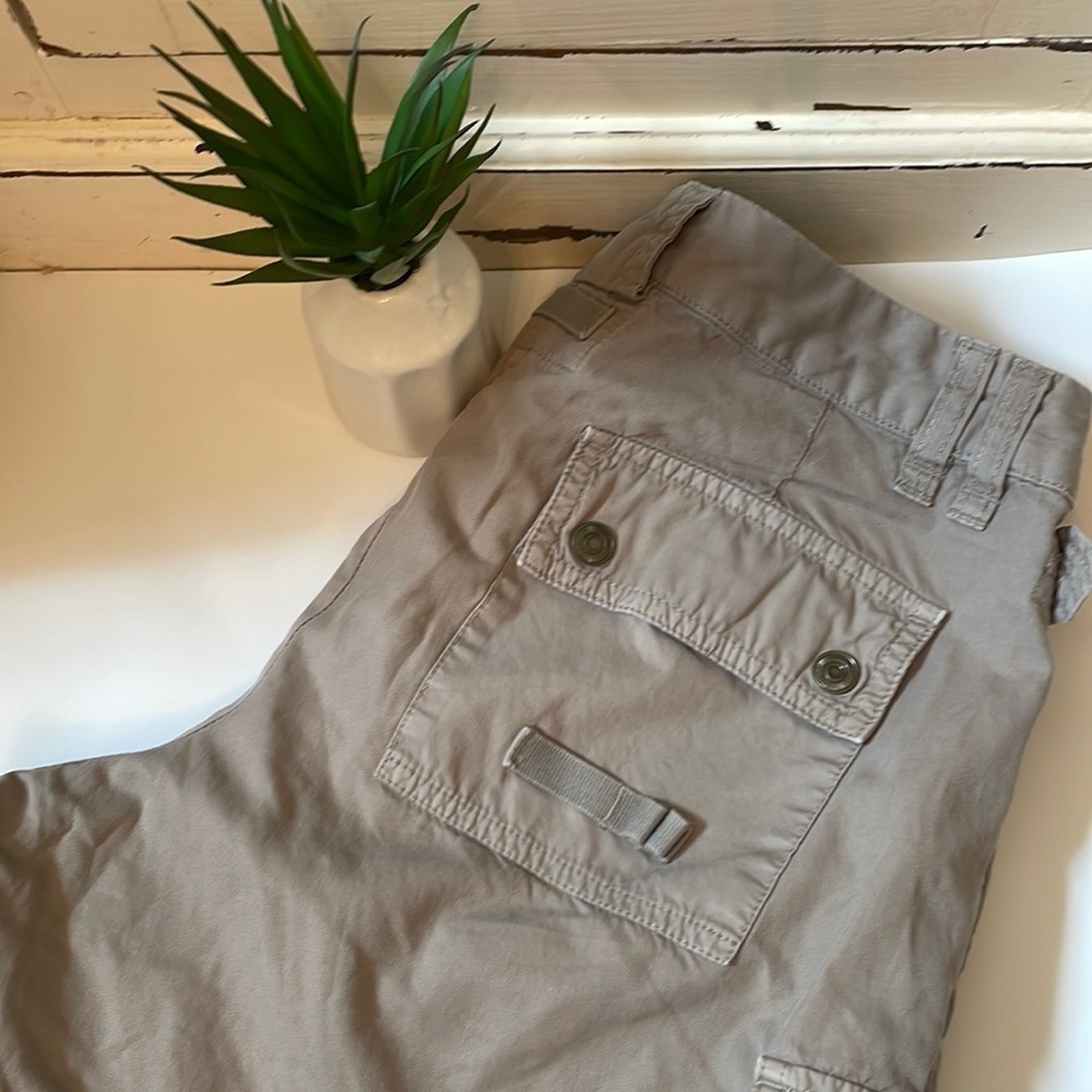 J. Crew broken-in chino weathered classic twill shorts city fit taupe Sz medium - Picture 1 of 7